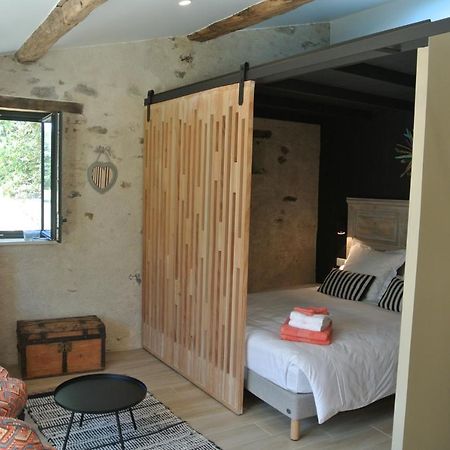 Les Epis Du Vent Bed and Breakfast Adilly Buitenkant foto