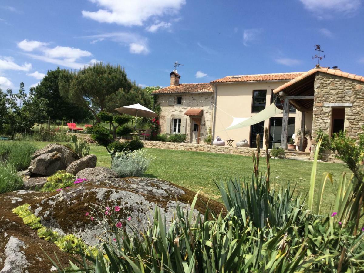 Les Epis Du Vent Bed and Breakfast Adilly Buitenkant foto